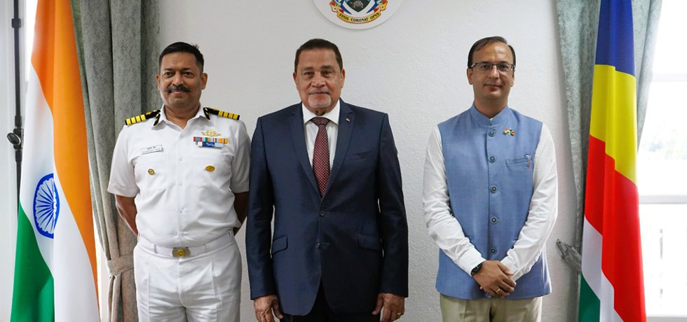 INDIAN COAST GUARD SHIP 'SAKSHAM' VISITS PORT VICTORIA.