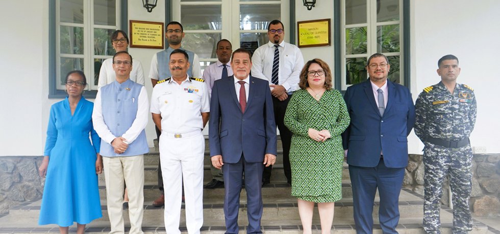 INDIAN COAST GUARD SHIP 'SAKSHAM' VISITS PORT VICTORIA.
